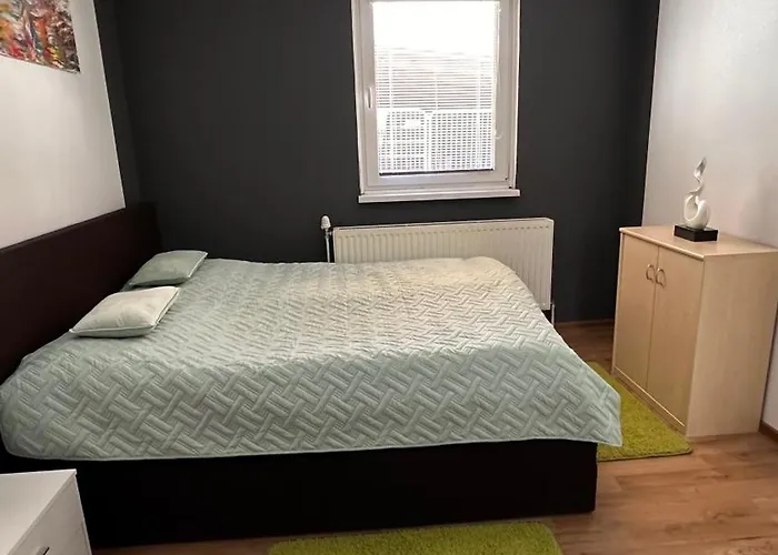 Casa Claudia アパート リーツェン